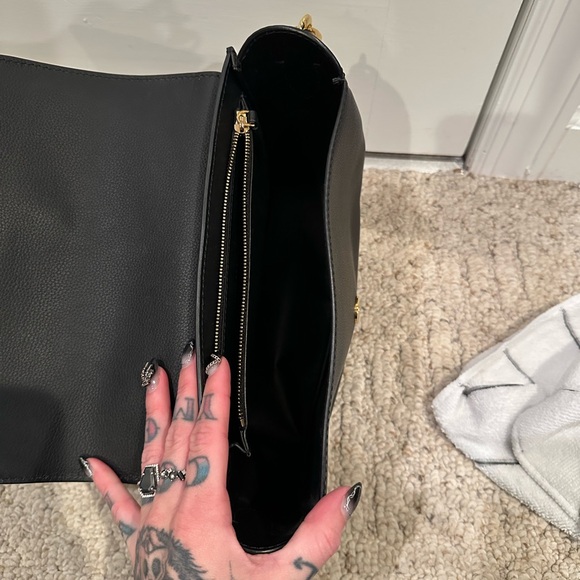 Versace Black Leather La Medusa Chain Shoulder Bag - Picture 14 of 16